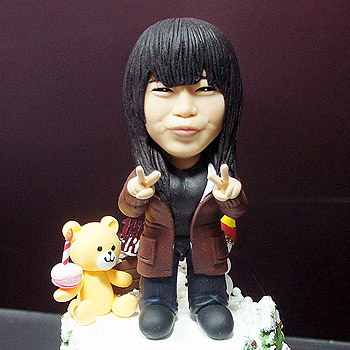 連帽大衣女生公仔娃娃